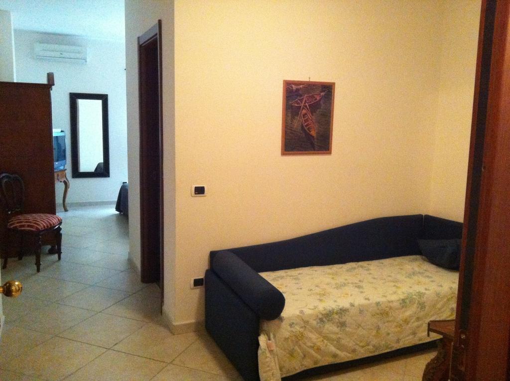 Albergo Delle Rose Pozzuoli Phòng bức ảnh